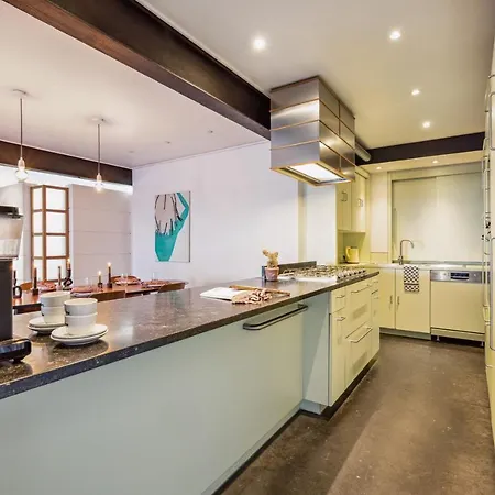 شقة Industrial Loft Near The Center Of *